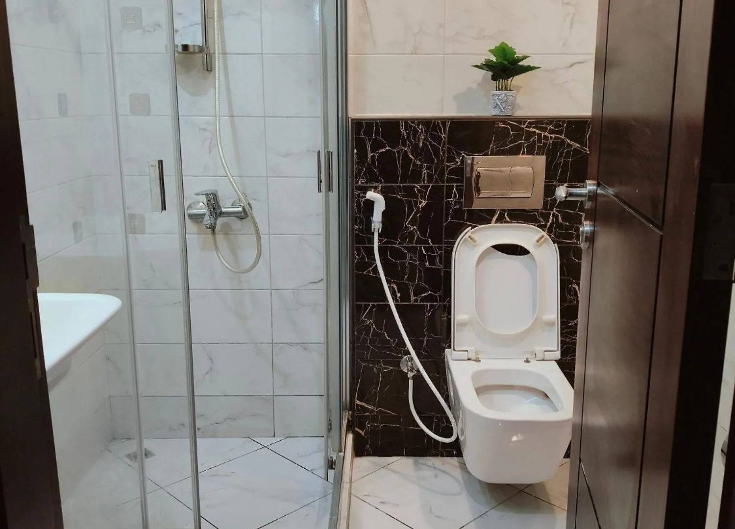 Homestay B&B Homes Transient Hub Abu Dhabi