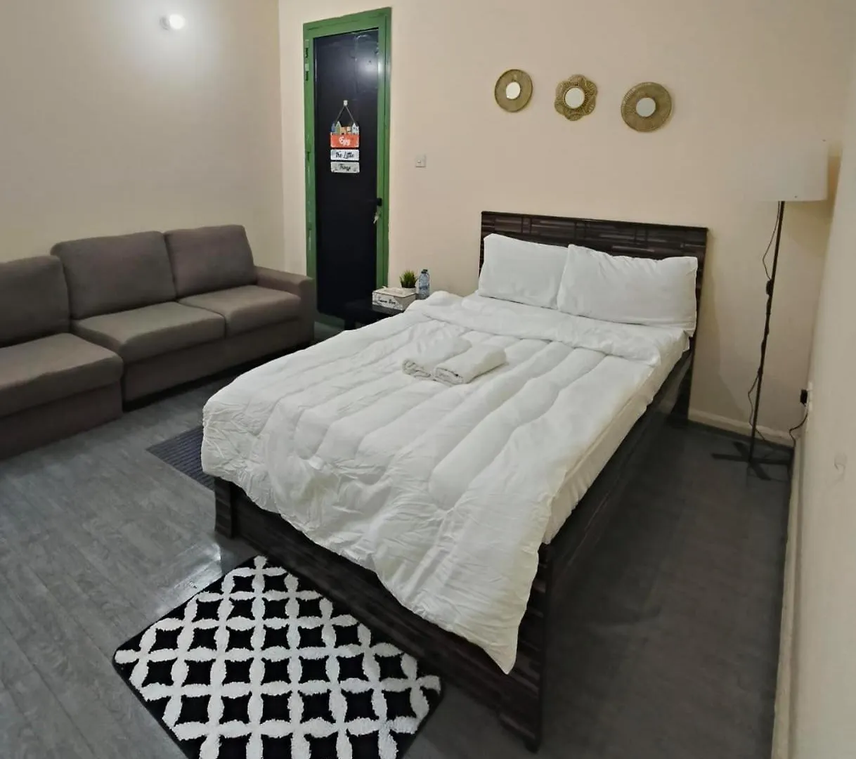 Homestay szállás B&B Homes Abu Dzabi Egyesült Arab Emírségek