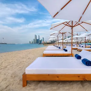 Radisson Blu & Resort, Corniche אתר נופש