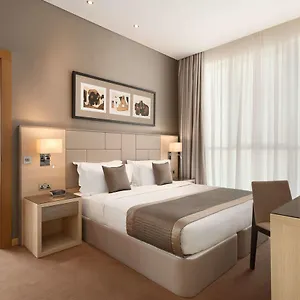 Tryp By Wyndham Center מלון